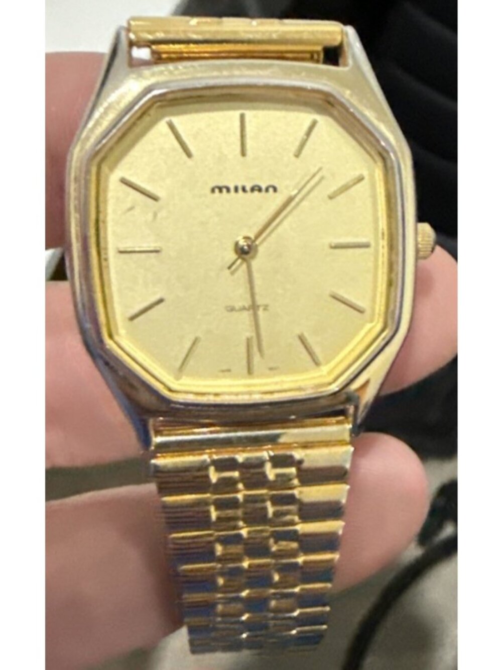 Vintage Milan Quartz Movement Wristwatch Gold Tone Barrell Stretch Japan Analog
